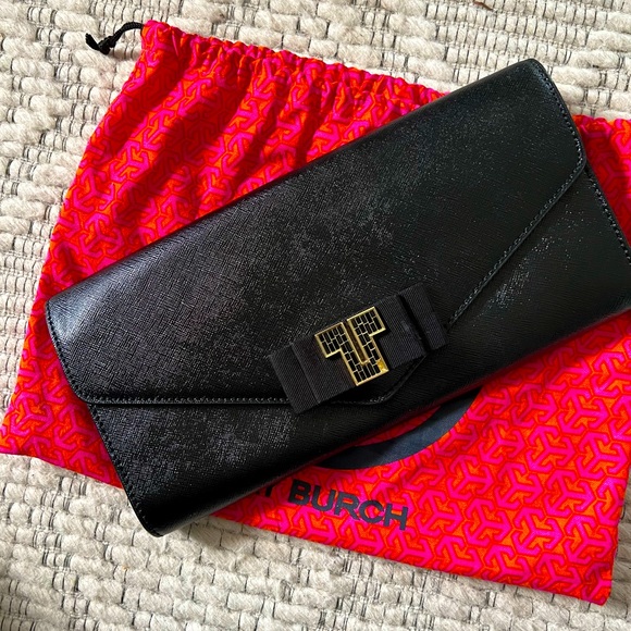 Tory Burch T clutch - Picture 1 of 5